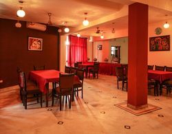 Hotel Neeraj Bhawan Yerinde Yemek