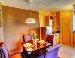 Nelson's Court Serviced Apartments Yerinde Yemek