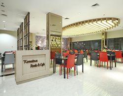 Hotel Neo Cirebon Yeme / İçme