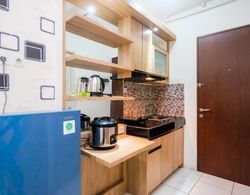 New And Modern Studio Room Apartment At Riverview Residence Mutfak