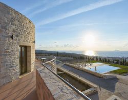 New Beautiful Complex With Villas and App, Big Pool, Stunning Views, SW Crete Dış Mekan