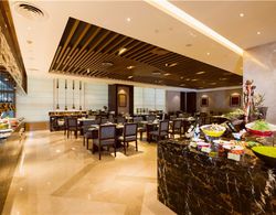 New Century Grand Hotel Xian Yeme / İçme