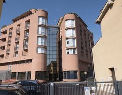 New, Spacious, Bright, Elegant Loft Apartment With Balcony. Opposite the Hospital S. Orsola Dış Mekan