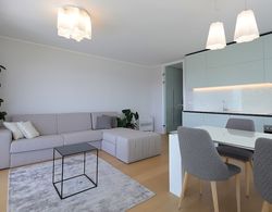 New Apartments with Pool near Beach Oda Düzeni