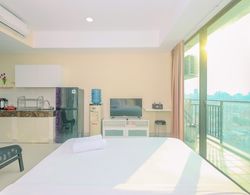 Nice And Elegant Studio Apartment At Nine Residence İç Mekan