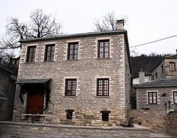 Nikolas Guesthouse Dış Mekan