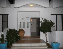 Nikos 2 Studios & Apartments Dış Mekan