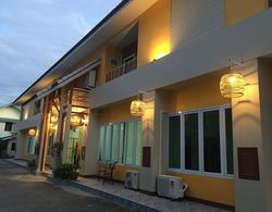 Nine Smiths Hotel Chiang Mai Genel