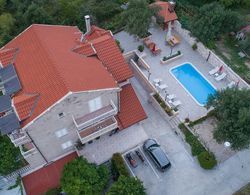 Apartments Njirić Dış Mekan
