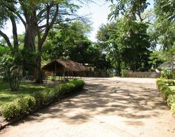 Nkhudzi Beach Lodge Dış Mekan