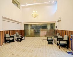 Hotel Noida Grand Sec 58 By F9 Hotels İç Mekan