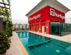 Northgate Ratchayothin Hotel Havuz