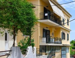 Nostalgia Corfu Town Apartments Dış Mekan