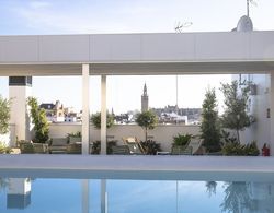 nQn Aparts & Suites Sevilla Dış Mekan