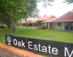 Oak Estate Motor Lodge Dış Mekan