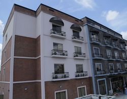 Oak Haven Hotel and Suites Dış Mekan