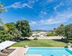 Ocean and Golf View 4-bedroom Villa at Exclusive Punta Cana Resort Oda