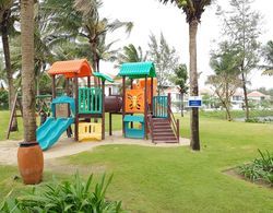 Ocean Resort 4 Bedrooms Danang Living Genel