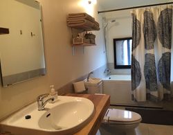 Oil Street Guest House and Space Banyo Tipleri
