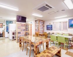 Okinawa Guest House Grand Naha - Hostel Genel