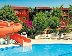 Olbios Marina Resort Hotel Havuz