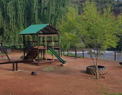 Old Mill Lodge, Working Ostrich Farm & Restaurant, Oudtshoorn Genel