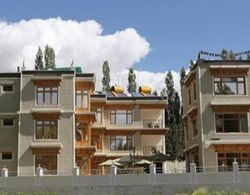 Hotel Om Ladakh Dış Mekan