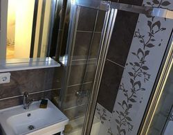 Omar Sultan Suites Oda Manzaraları