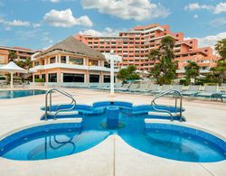 Omni Cancun Hotel & Villas Havuz