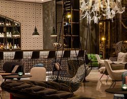 Motel One Barcelona - Ciutadella Genel