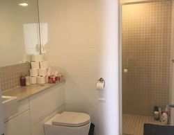 One Bedroom Apartment in Marrickville Banyo Tipleri