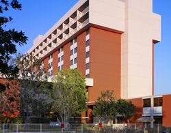 Ontario Airport Hotel and Conference Center Genel