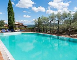 Opulent Holiday Home in Collazzone With Swimming Pool Öne Çıkan Resim