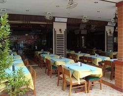 Outdoor Inn Kata Phuket Yeme / İçme