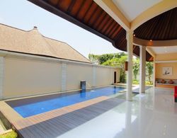 Oval Villa Bali Genel