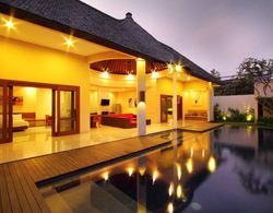 Oval Villa Bali Öne Çıkan Resim