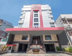 OYO 1081 Allson City Hotel Makassar Genel