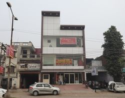 OYO 10916 Aashirwad Residency Dış Mekan