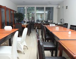 OYO 116 N Hotel Yeme / İçme