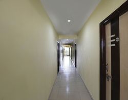 OYO 12748 Govindpuram Apartment İç Mekan