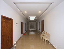 OYO 13607 Sri Akilambiga Residency İç Mekan
