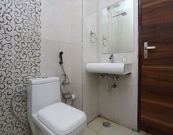 OYO 14746 Delhi Residency Banyo Tipleri
