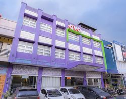 OYO 1630 Hotel Syariah Ring Road Dış Mekan