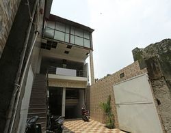 OYO 17085 Bhagat Residency Dış Mekan
