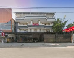 OYO 1935 Hotel Diamond Inn Makassar Dış Mekan