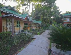OYO 23390 Ruposhi Bangla Eco Resort Dış Mekan