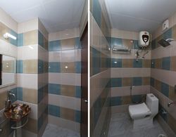 OYO 29952 D Comfort Residency Banyo Tipleri