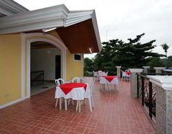 OYO 426 Coco Grove Tourist Inn Manzara / Peyzaj