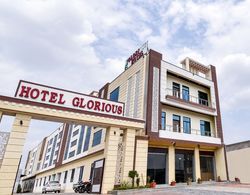 OYO 44607 Glorious Resort Dış Mekan