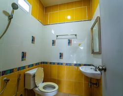 OYO 75377 Check In House Banyo Tipleri